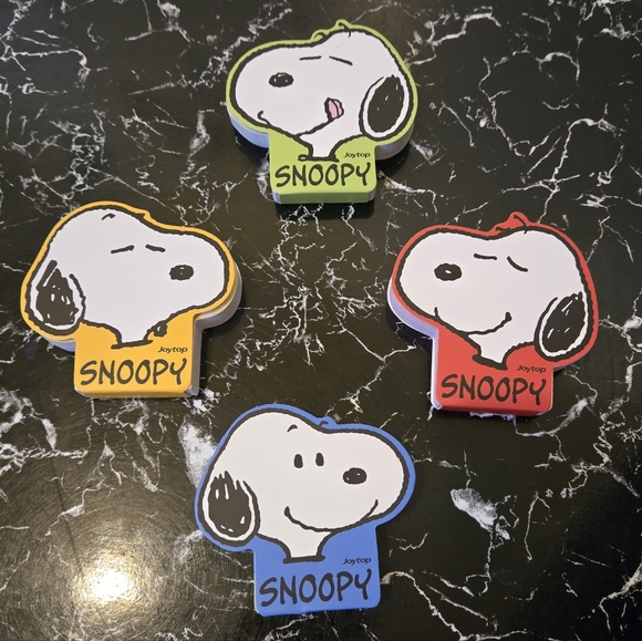 Snoopy Character Notepad Set - Picture 3 of 11
